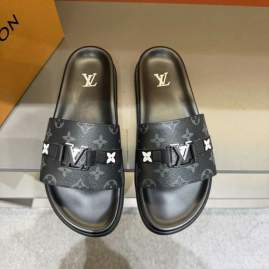 Picture of Louis Vuitton Slippers _SKULVsz38-45mnq0224681